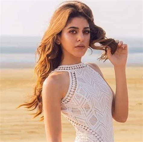 alaya f height|Alaya Furniturewala Biography : Height, Weight, Age, .